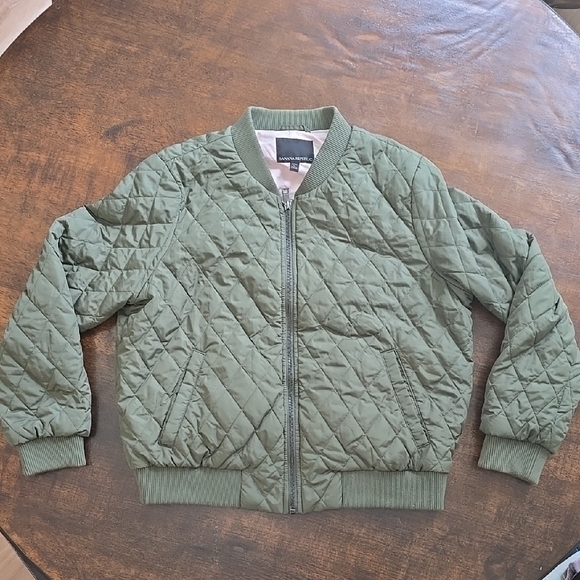 Banana Republic Jackets & Blazers - Banana Republic Green Quilted Bomber Jacket with Ribbed Trim